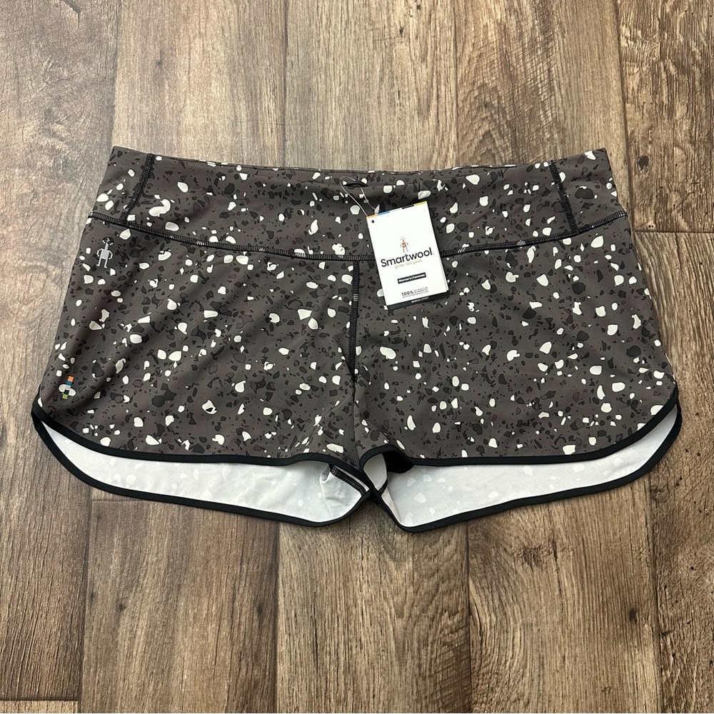 SmartWool 56% Merino Sport Lined Shorts Black Composite Print Women’s Size L
